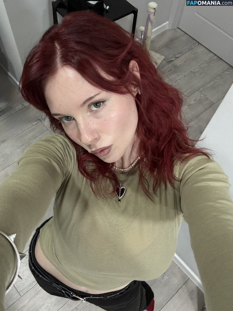 Karina Kherman / NebelaiaK / kher.man Meztelen OnlyFans  Kikerült fotó #5