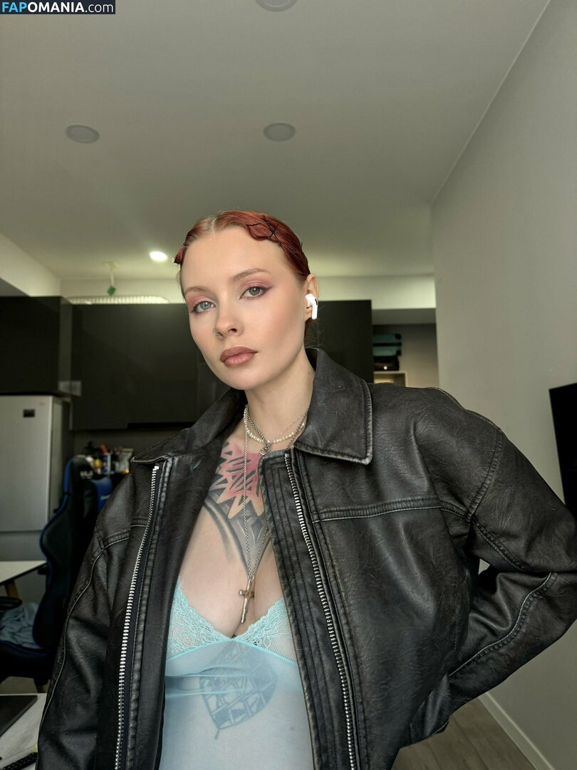 Karina Kherman / NebelaiaK / kher.man Meztelen OnlyFans  Kikerült fotó #8