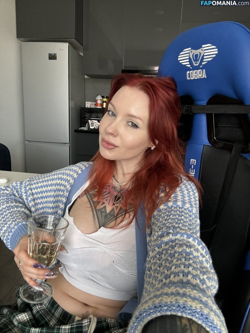 Karina Kherman / NebelaiaK / kher.man Meztelen OnlyFans  Kikerült fotó #10