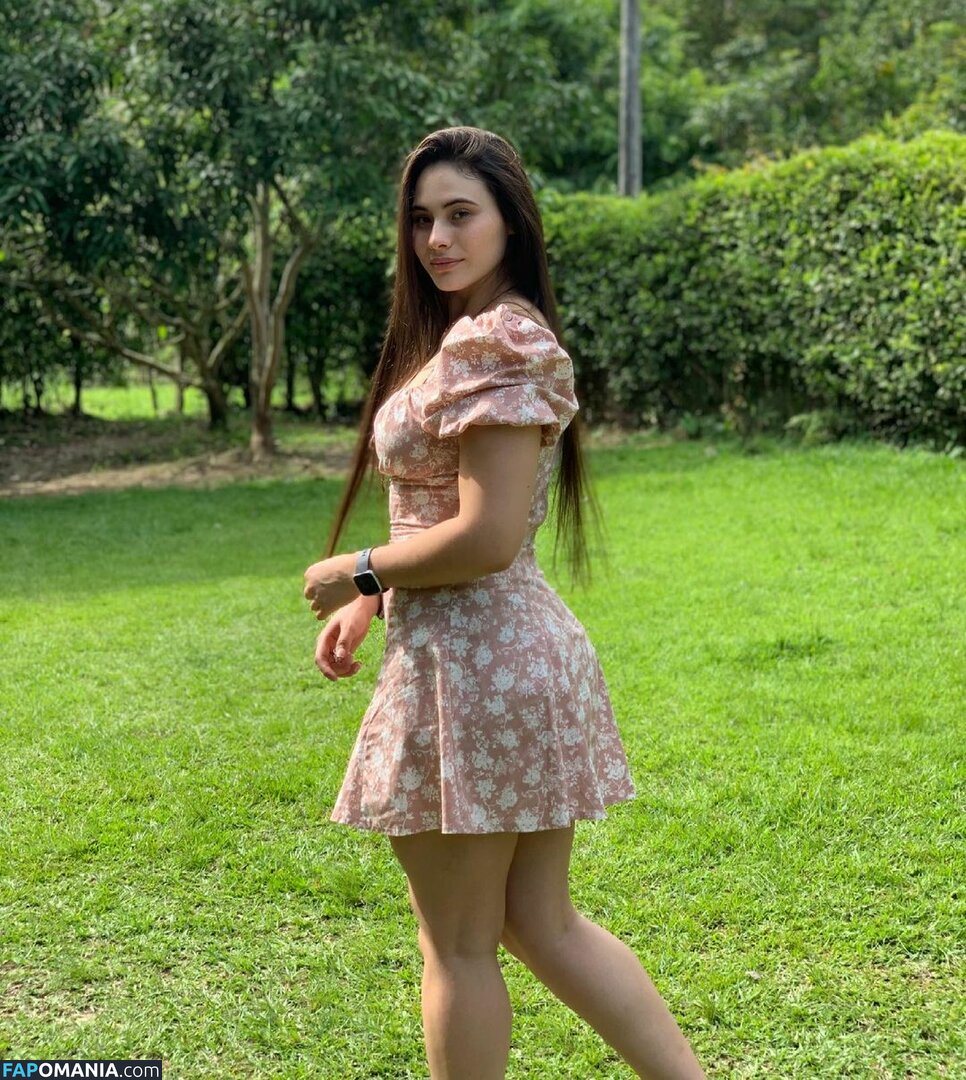 Karoll9 / https: / karoll99_ Meztelen OnlyFans  Kikerült fotó #1