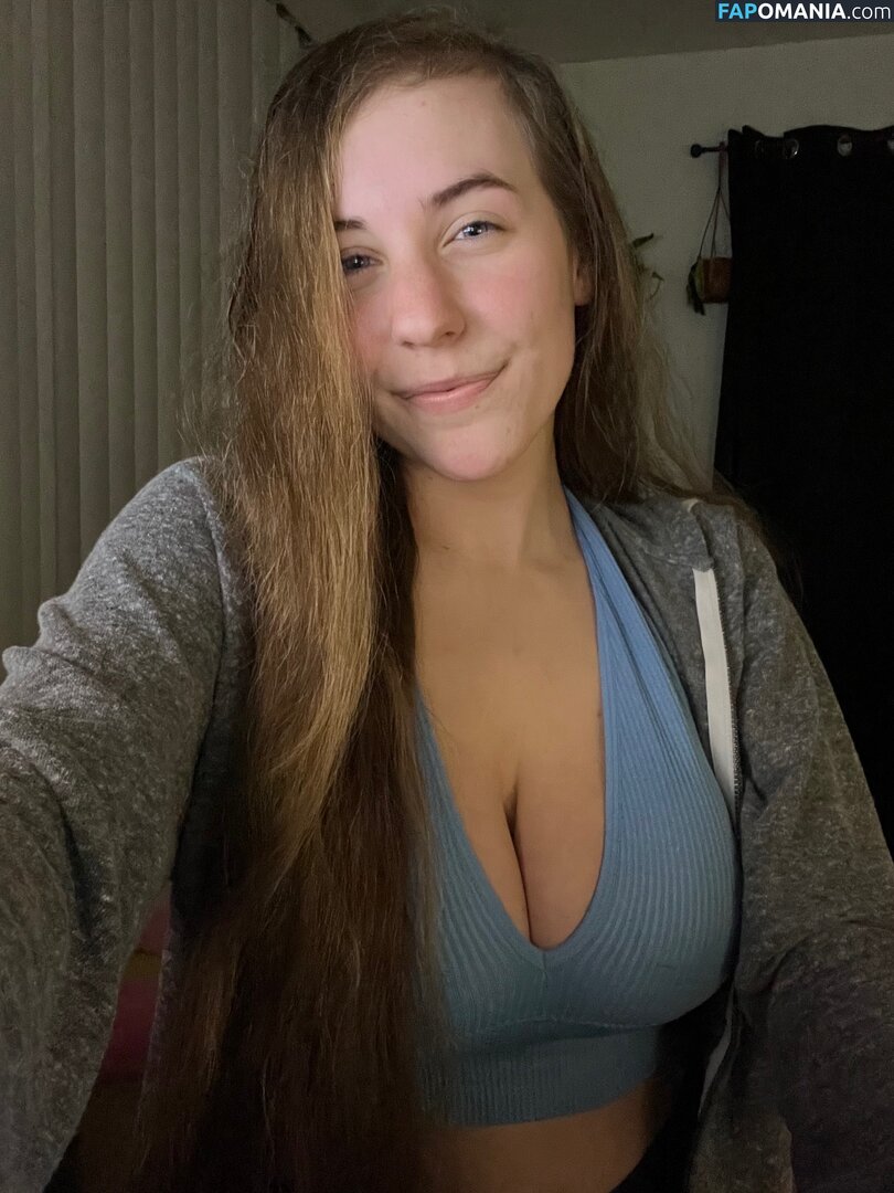  / Casey / Kasiedilla / Kasthedilla / dillahasmorefun / https: / kasiedilla.ttv Meztelen OnlyFans  Kikerült fotó #31
