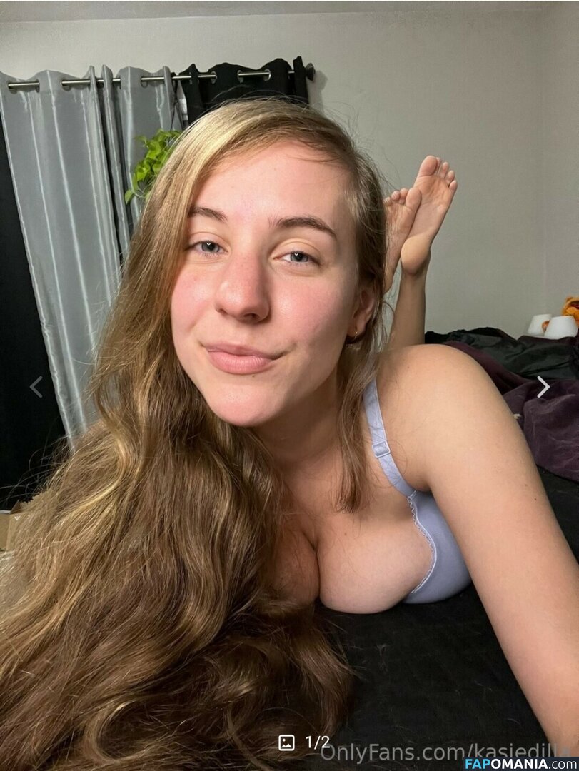  / Casey / Kasiedilla / Kasthedilla / dillahasmorefun / https: / kasiedilla.ttv Meztelen OnlyFans  Kikerült fotó #373