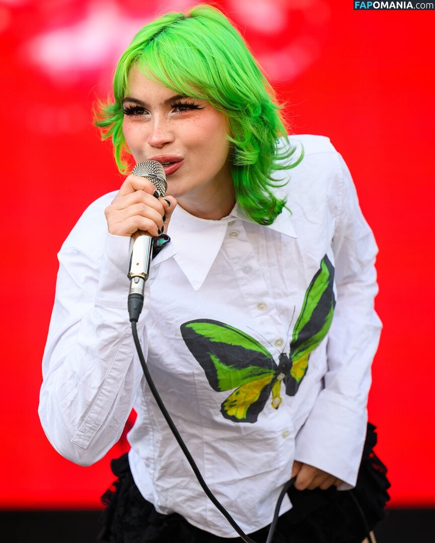 8leggedbaby / Kat Moss Meztelen OnlyFans  Kikerült fotó #19