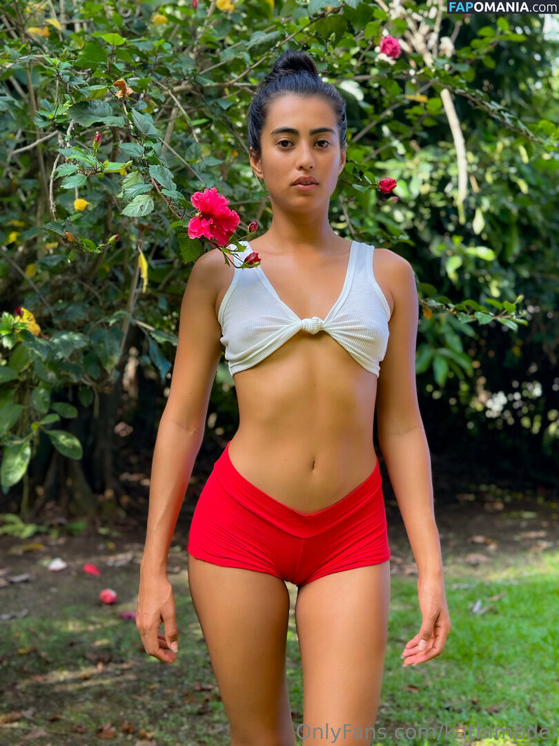 Kathycr / kathimodel / kathimodelofficial / kathycr_ Meztelen OnlyFans  Kikerült fotó #77