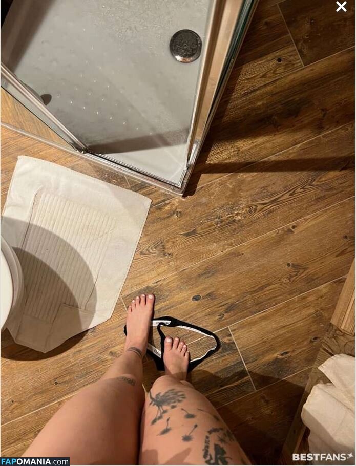 Kati Karenina / https: / katikarenina Meztelen OnlyFans  Kikerült fotó #2