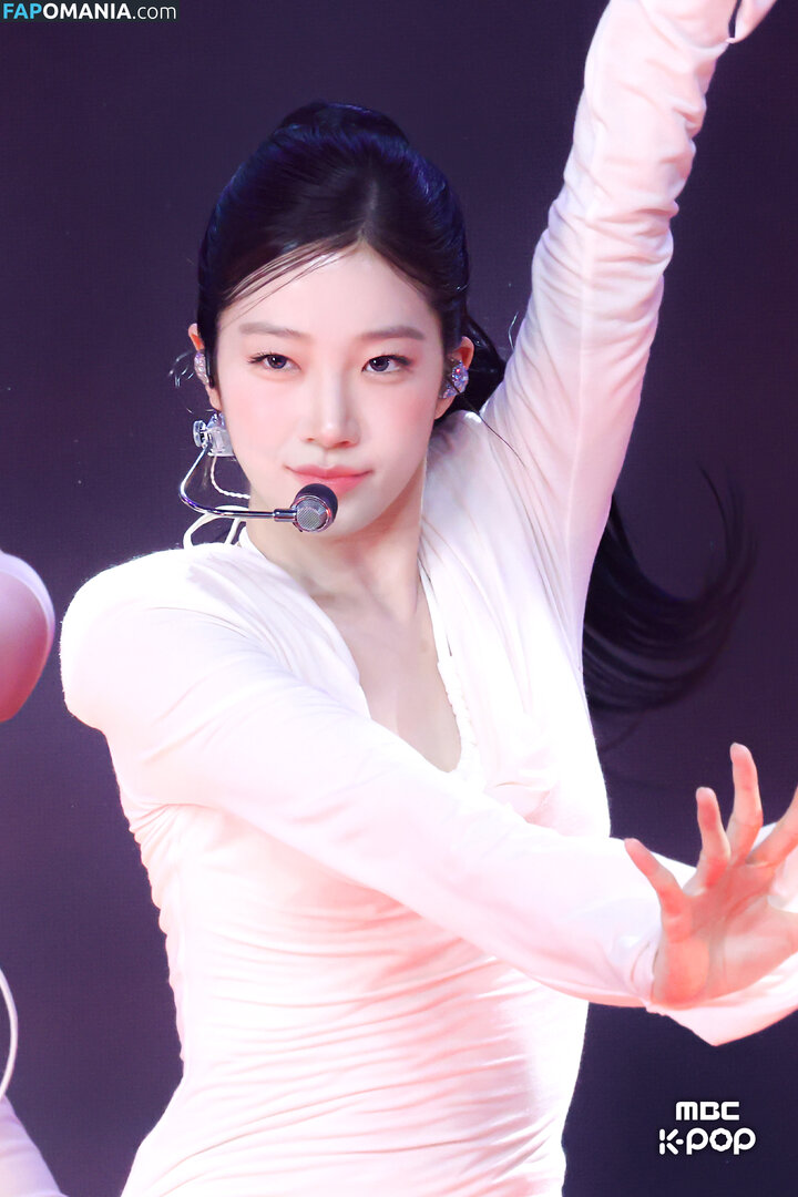 Kazuha Nakamura 中村 一葉 / LESSERAFIM / zuhazana Meztelen OnlyFans  Kikerült fotó #36
