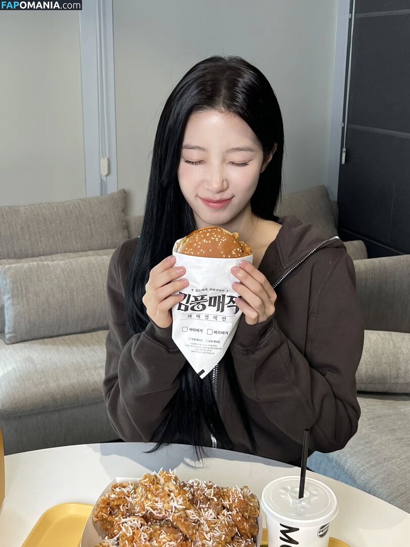 Kazuha Nakamura 中村 一葉 / LESSERAFIM / zuhazana Meztelen OnlyFans  Kikerült fotó #44