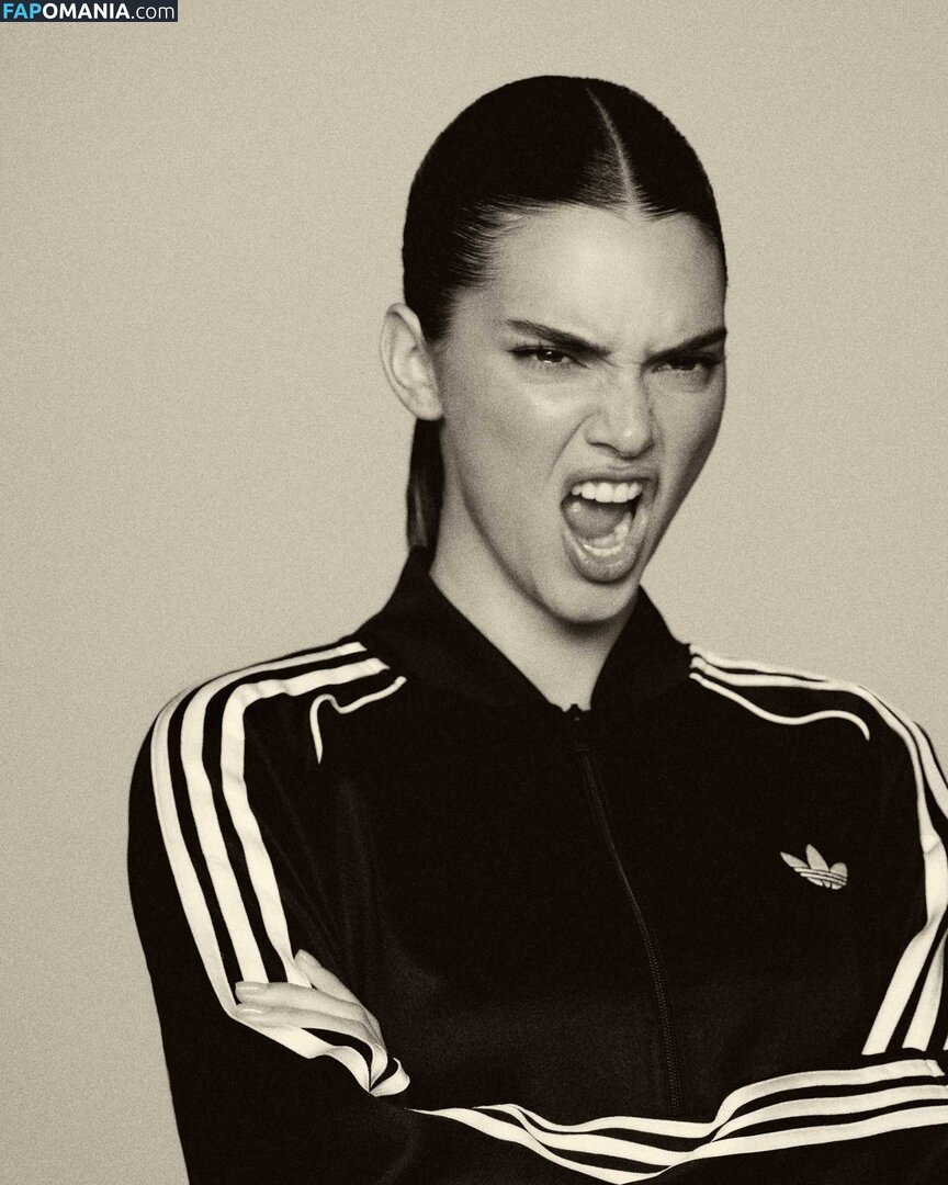 Kendall Jenner / https: / kendalljenner Meztelen OnlyFans  Kikerült fotó #100