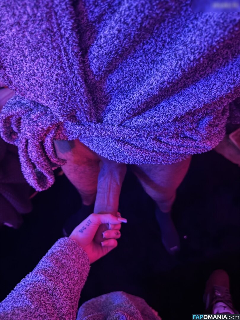 Kendalluvxx / kendalluvx / kxndalo Meztelen OnlyFans  Kikerült fotó #126