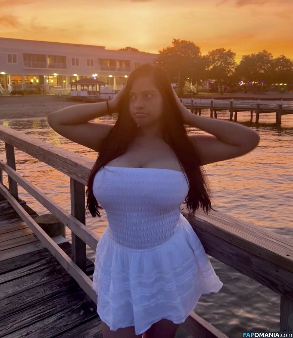 Kerenmorales677 / keren_.moralesss Meztelen OnlyFans  Kikerült fotó #2