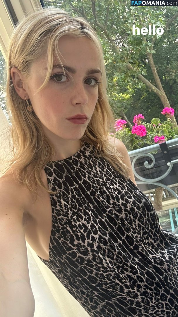 AdventuresSabrina / Kiernan Shipka / kiernanshipka Meztelen OnlyFans  Kikerült fotó #113