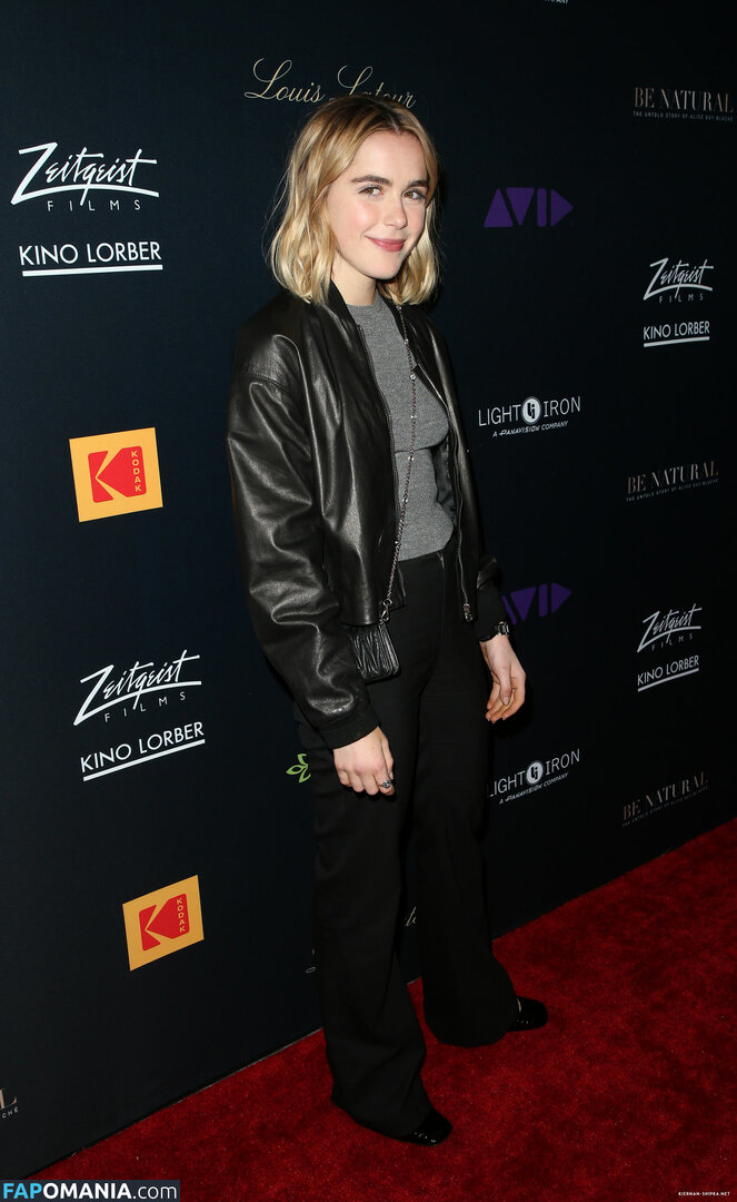 AdventuresSabrina / Kiernan Shipka / kiernanshipka Meztelen OnlyFans  Kikerült fotó #534