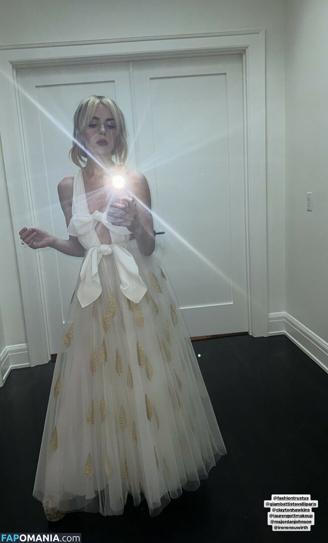 AdventuresSabrina / Kiernan Shipka / kiernanshipka Meztelen OnlyFans  Kikerült fotó #662