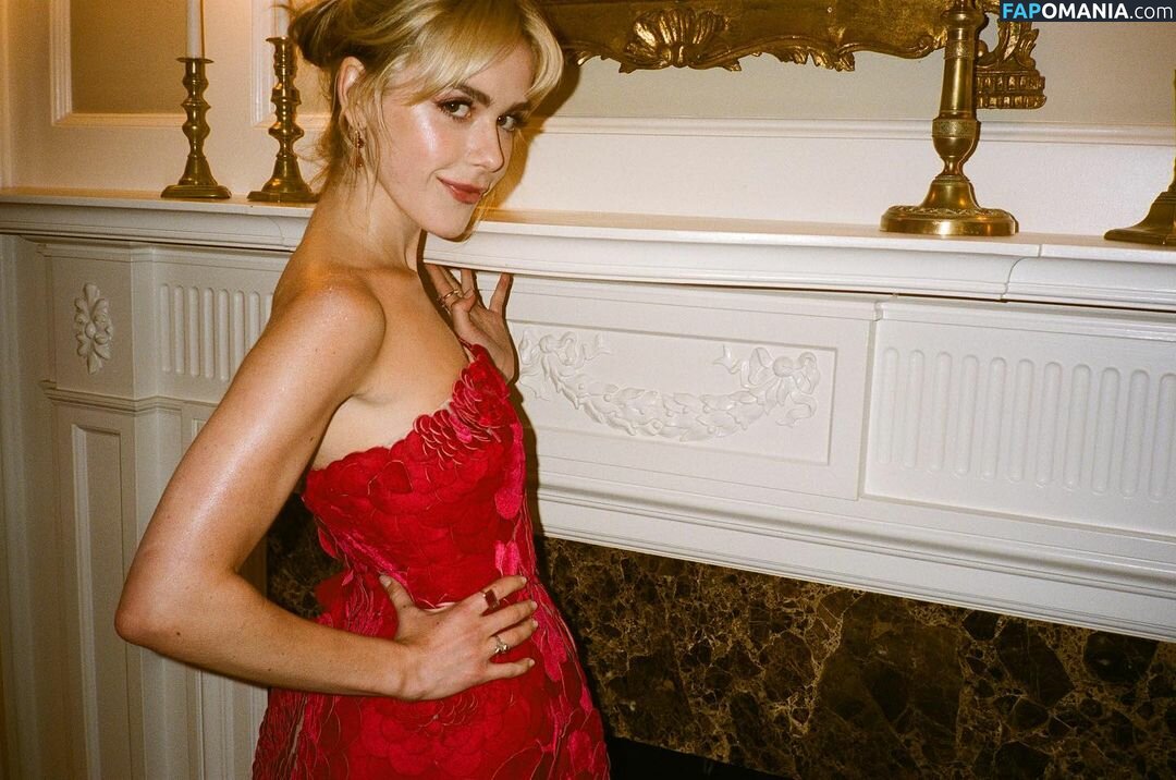 AdventuresSabrina / Kiernan Shipka / kiernanshipka Meztelen OnlyFans  Kikerült fotó #879