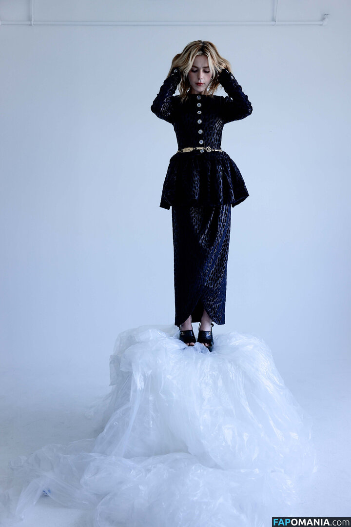 AdventuresSabrina / Kiernan Shipka / kiernanshipka Meztelen OnlyFans  Kikerült fotó #1529