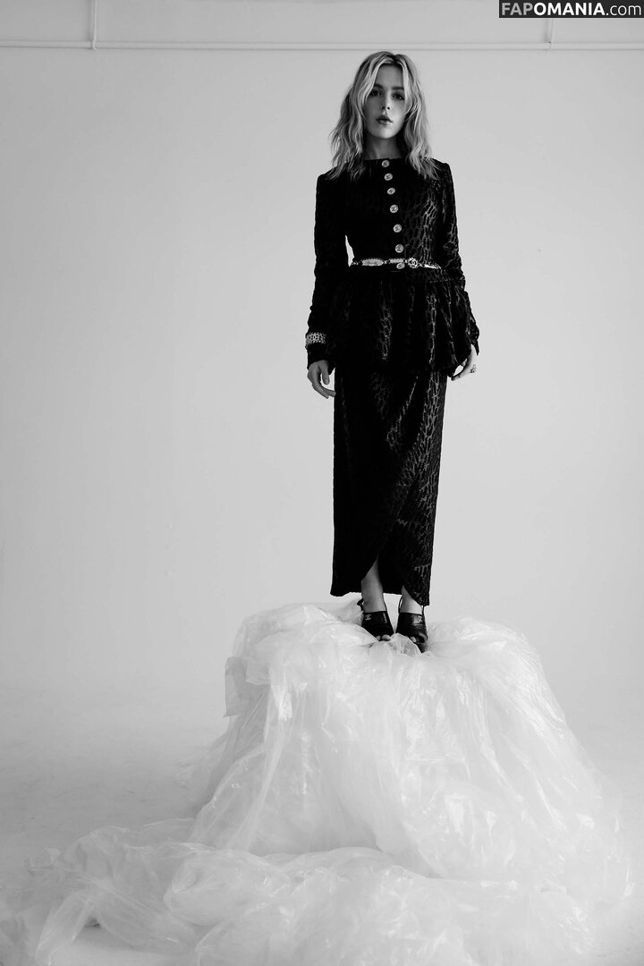 AdventuresSabrina / Kiernan Shipka / kiernanshipka Meztelen OnlyFans  Kikerült fotó #1530