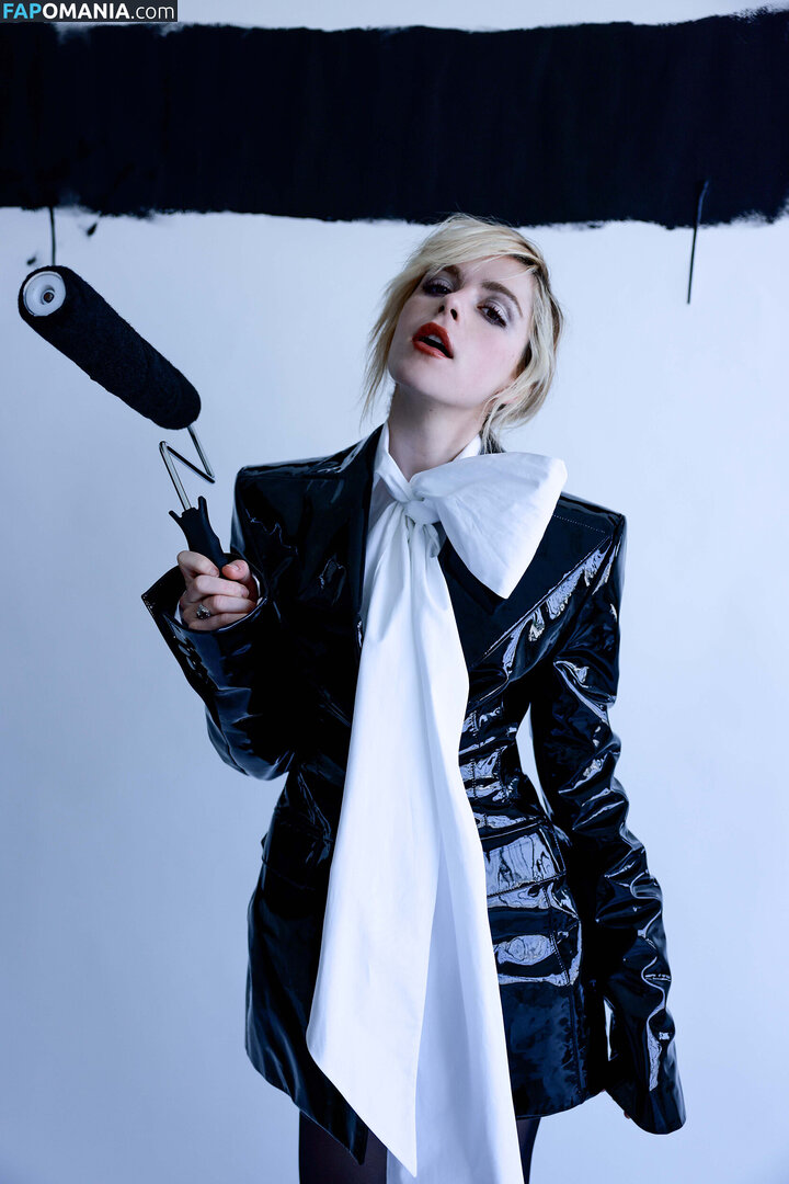 AdventuresSabrina / Kiernan Shipka / kiernanshipka Meztelen OnlyFans  Kikerült fotó #1536