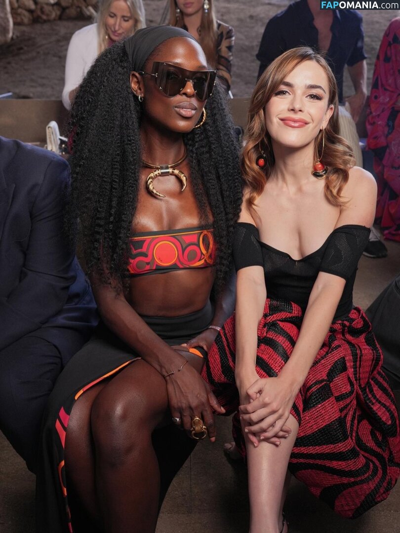 AdventuresSabrina / Kiernan Shipka / kiernanshipka Meztelen OnlyFans  Kikerült fotó #1582