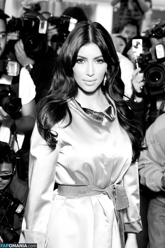 Kim Kardashian / kimkadarshian / kimkardashian Meztelen OnlyFans  Kikerült fotó #53