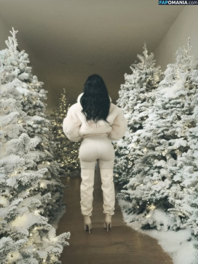 Kim Kardashian / kimkadarshian / kimkardashian Meztelen OnlyFans  Kikerült fotó #68