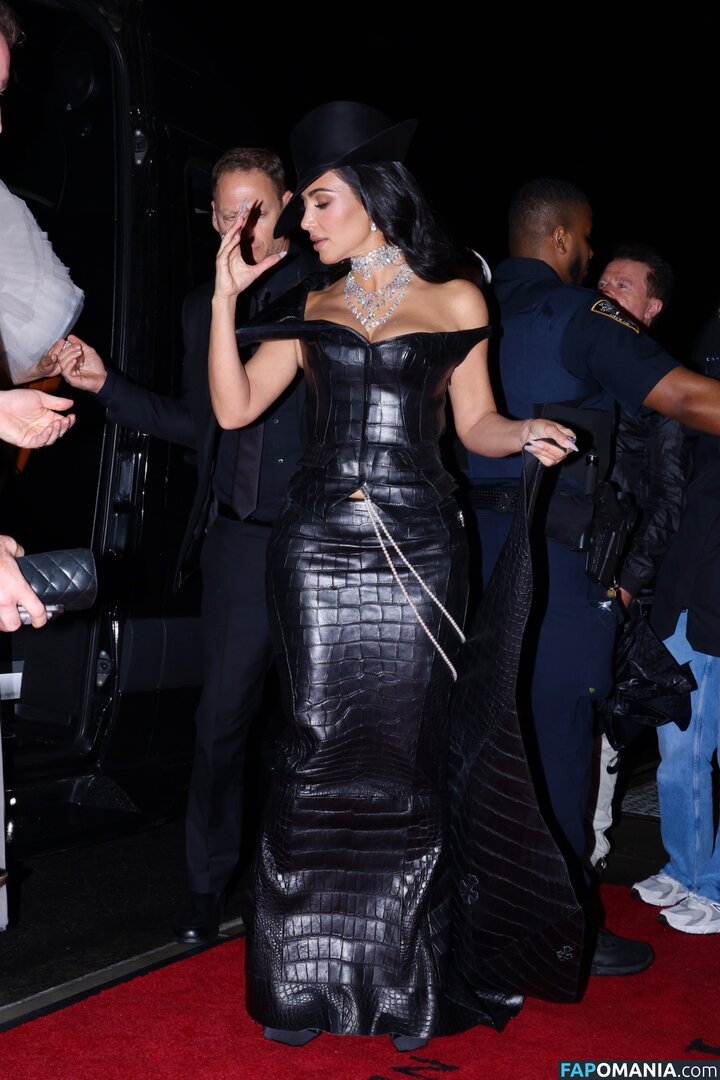Kim Kardashian / kimkadarshian / kimkardashian Meztelen OnlyFans  Kikerült fotó #105