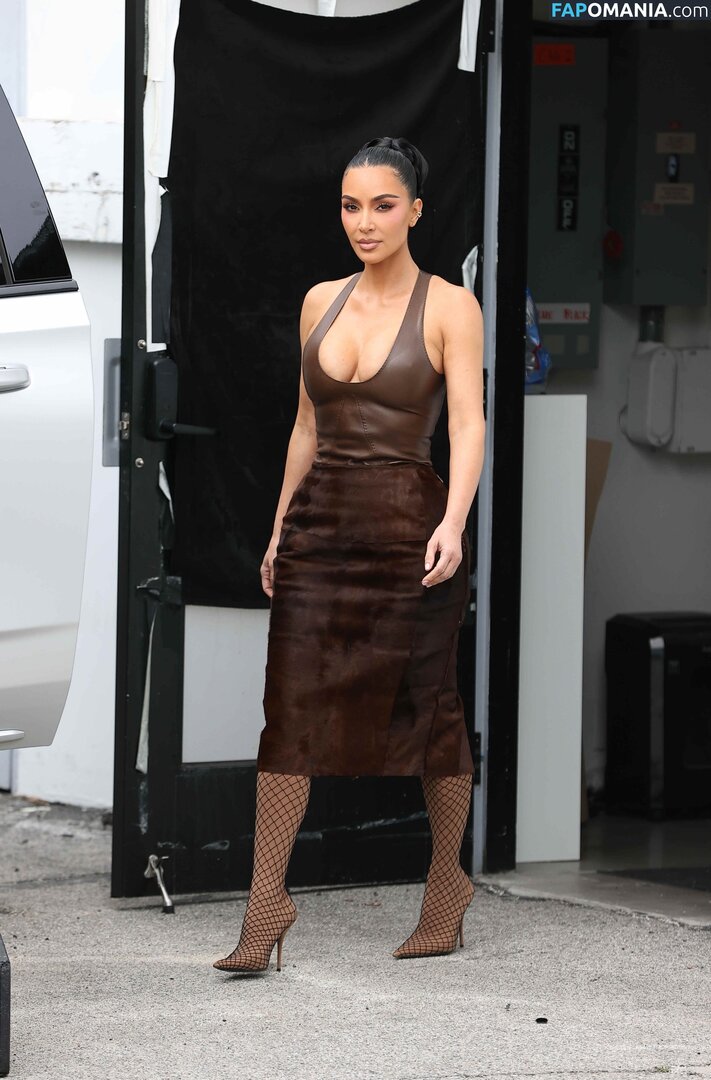 Kim Kardashian / kimkadarshian / kimkardashian Meztelen OnlyFans  Kikerült fotó #149