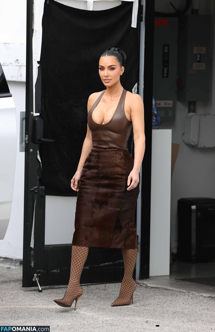 Kim Kardashian / kimkadarshian / kimkardashian Meztelen OnlyFans  Kikerült fotó #153