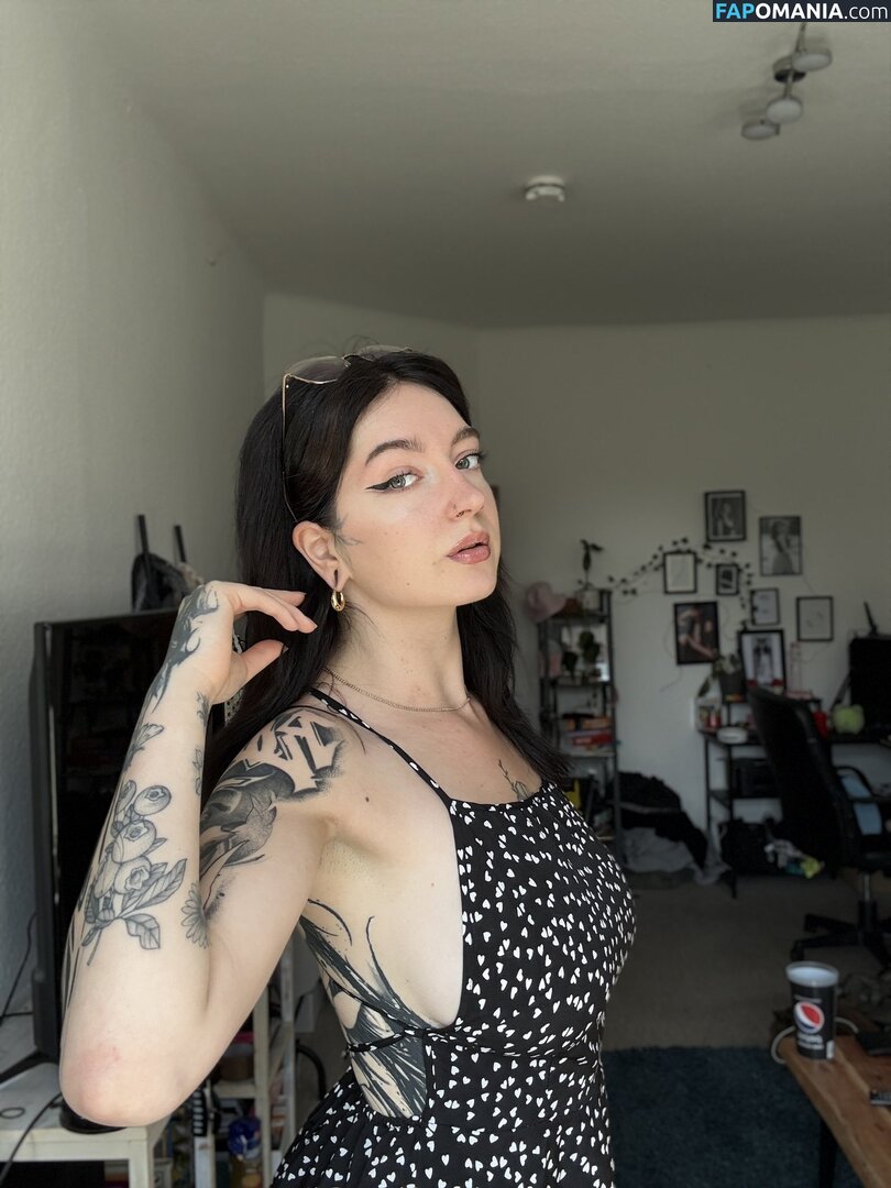 Kiras_note / Namiiii_Swaaaan / kirajulie Meztelen OnlyFans  Kikerült fotó #3