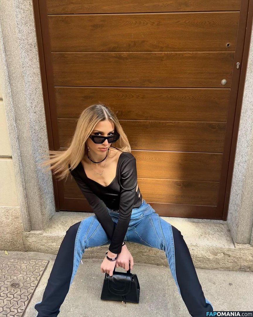 Klea Brahimi / klea_bra Meztelen OnlyFans  Kikerült fotó #8