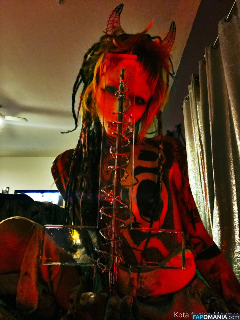 kota_morgue / misspredator666 / rottenmorgue Meztelen OnlyFans  Kikerült fotó #30