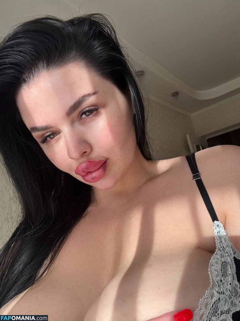 https: / kristina_doru Meztelen OnlyFans  Kikerült fotó #10