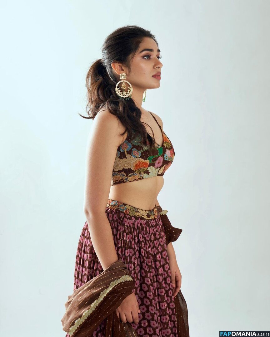 Krithi Shetty Meztelen OnlyFans  Kikerült fotó #3