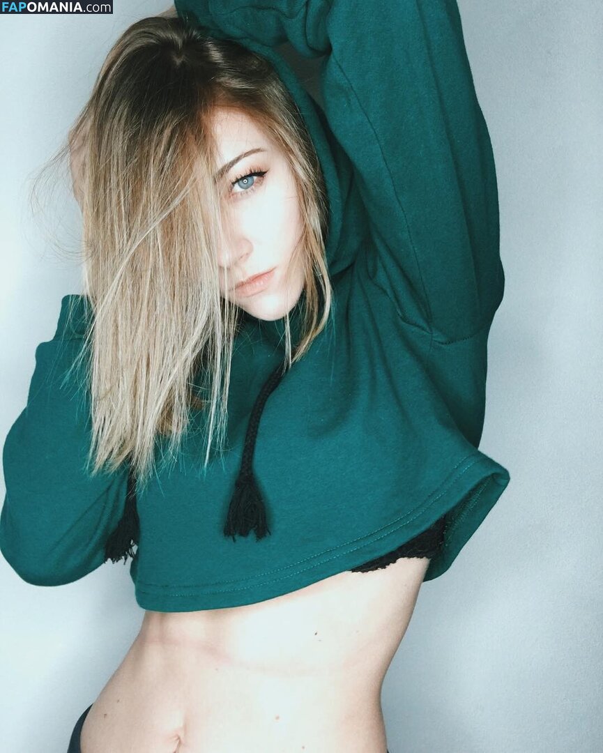 kruzadar Meztelen OnlyFans  Kikerült fotó #2