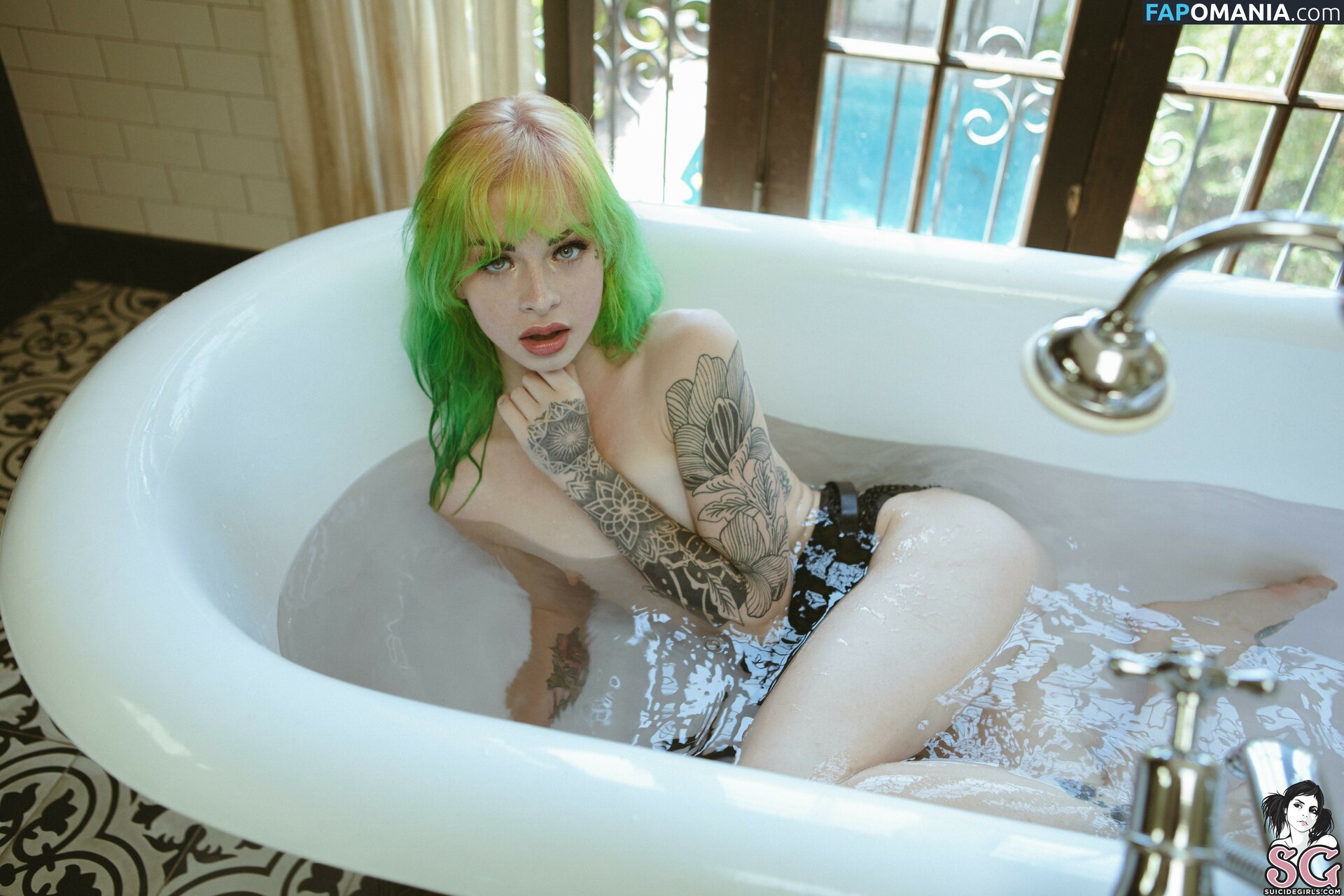 Kuroha / Kurohasuicide / kurohabh Meztelen OnlyFans  Kikerült fotó #3