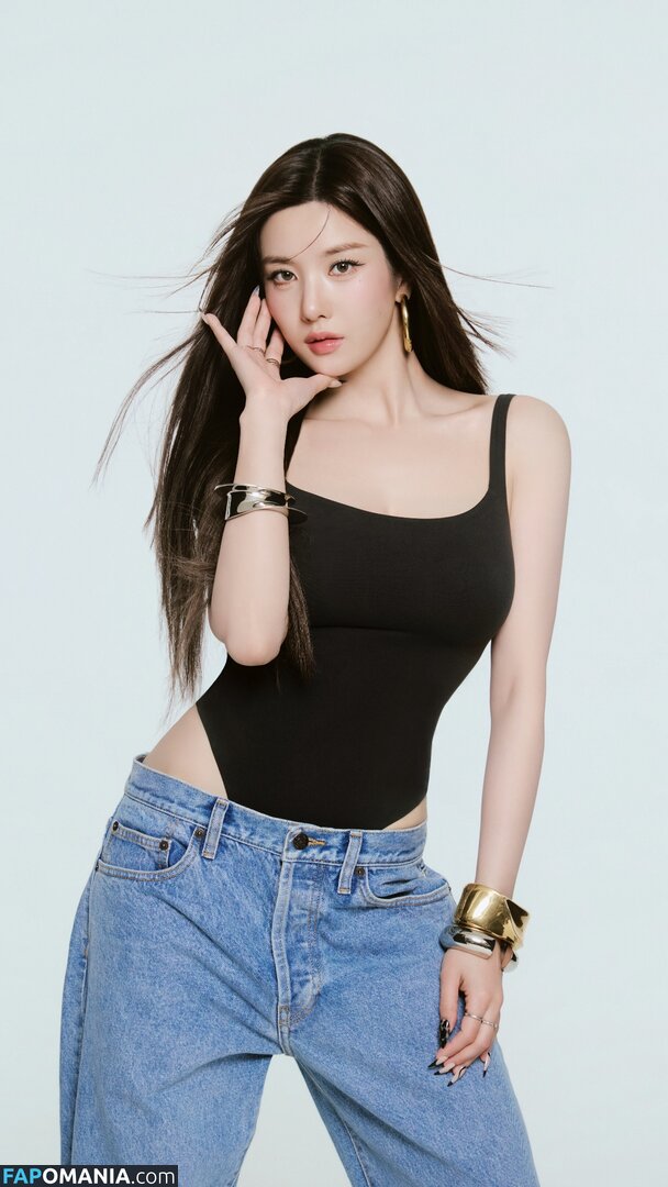 Kwon Eunbi / https: / official_kwon.eunbi Meztelen OnlyFans  Kikerült fotó #2
