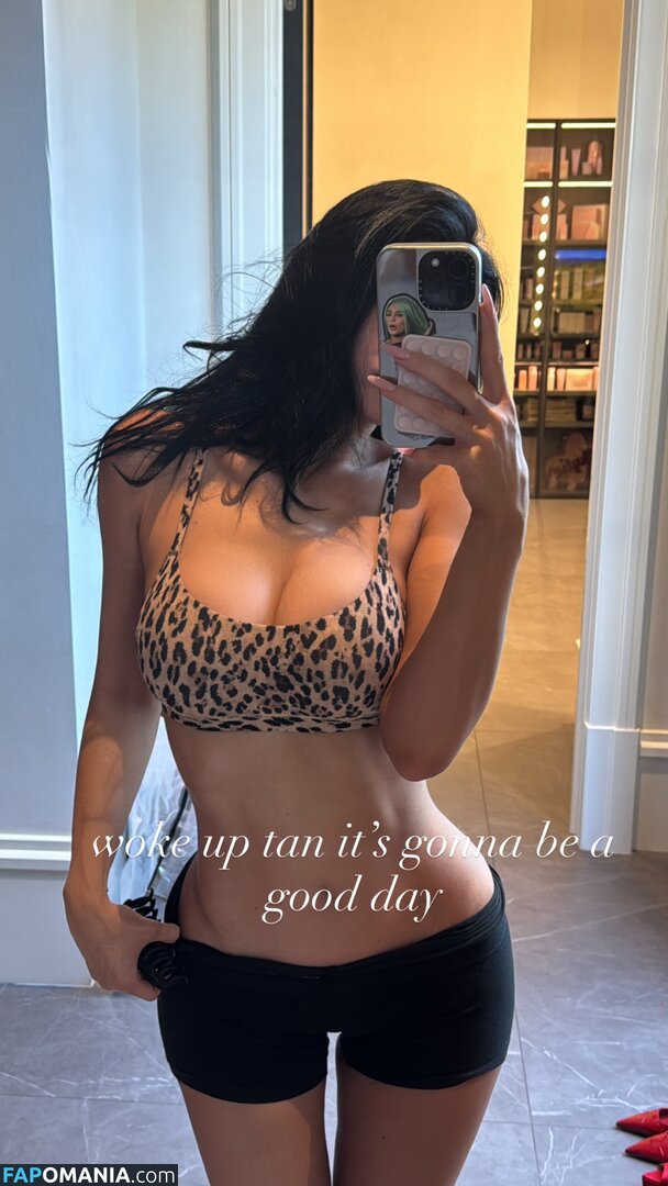 Kylie Jenner / kyliejenner / kyliejenner.2 Meztelen OnlyFans  Kikerült fotó #31