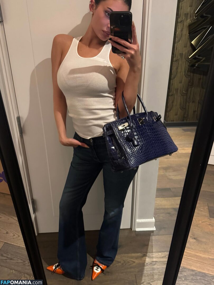 Kylie Jenner / https: / kyliejenner / kyliejenner.2 Meztelen OnlyFans  Kikerült fotó #87