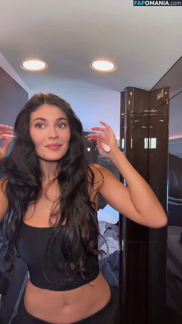 Kylie Jenner / https: / kyliejenner / kyliejenner.2 Meztelen OnlyFans  Kikerült fotó #94
