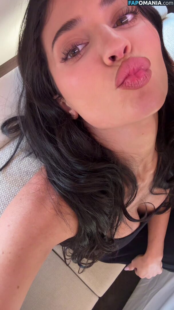 Kylie Jenner / https: / kyliejenner / kyliejenner.2 Meztelen OnlyFans  Kikerült fotó #97