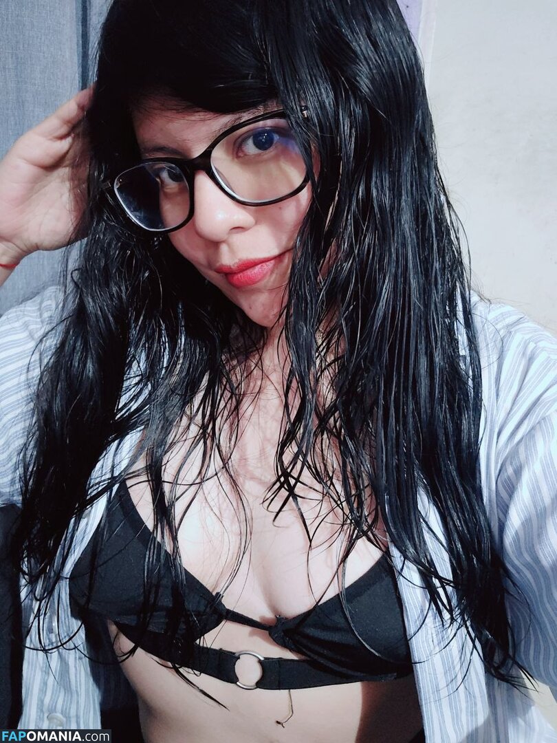 brendaarii / https: / labrendiuxx / lmlbrendalml_ Meztelen OnlyFans  Kikerült fotó #17
