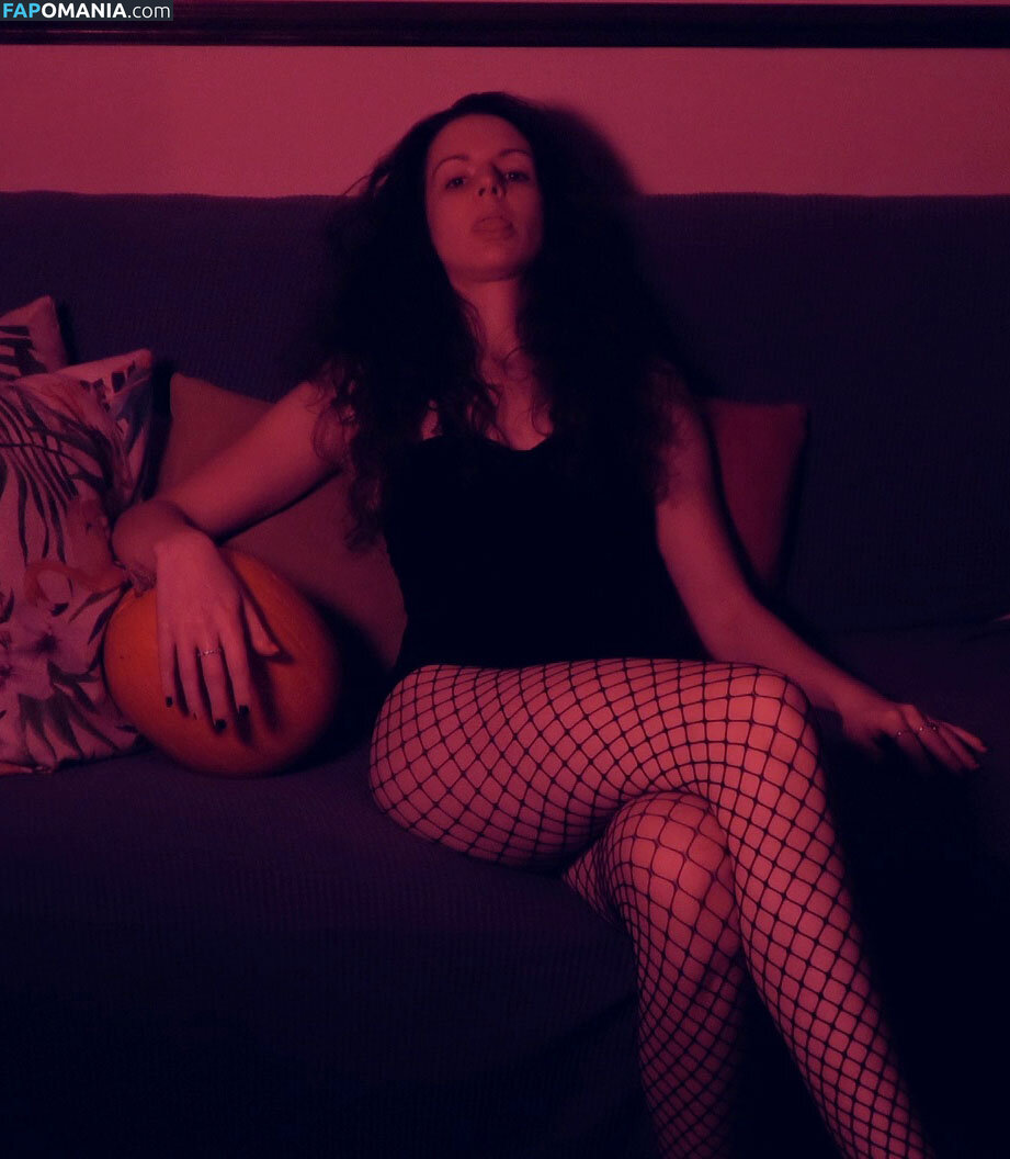 ASMR Attack / Lady ASMR / ladyasmr / sarahchubs Meztelen OnlyFans  Kikerült fotó #15