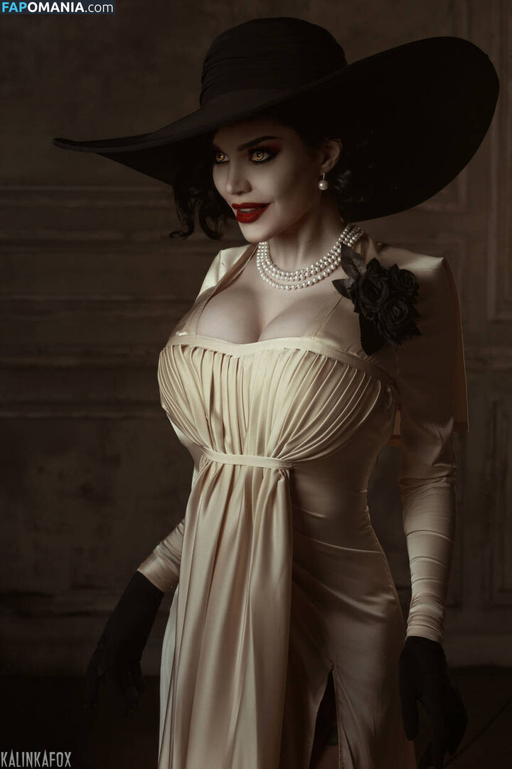 Alcina Dimitrescu and Bela Dimitrescu / Cassandra Dimitrescu / Daniela Dimitrescu / Lady Dimitrescu / ladydumitrescu Meztelen OnlyFans  Kikerült fotó #2