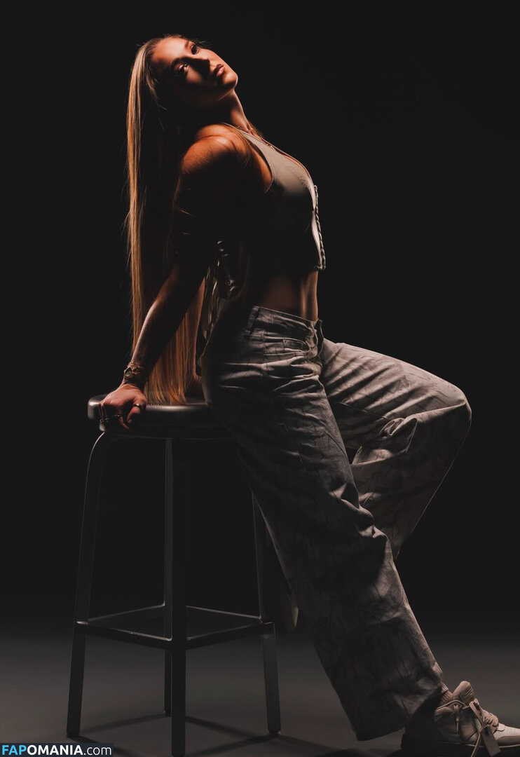 Lainey Reid / https: / lainey_wwe Meztelen OnlyFans  Kikerült fotó #2