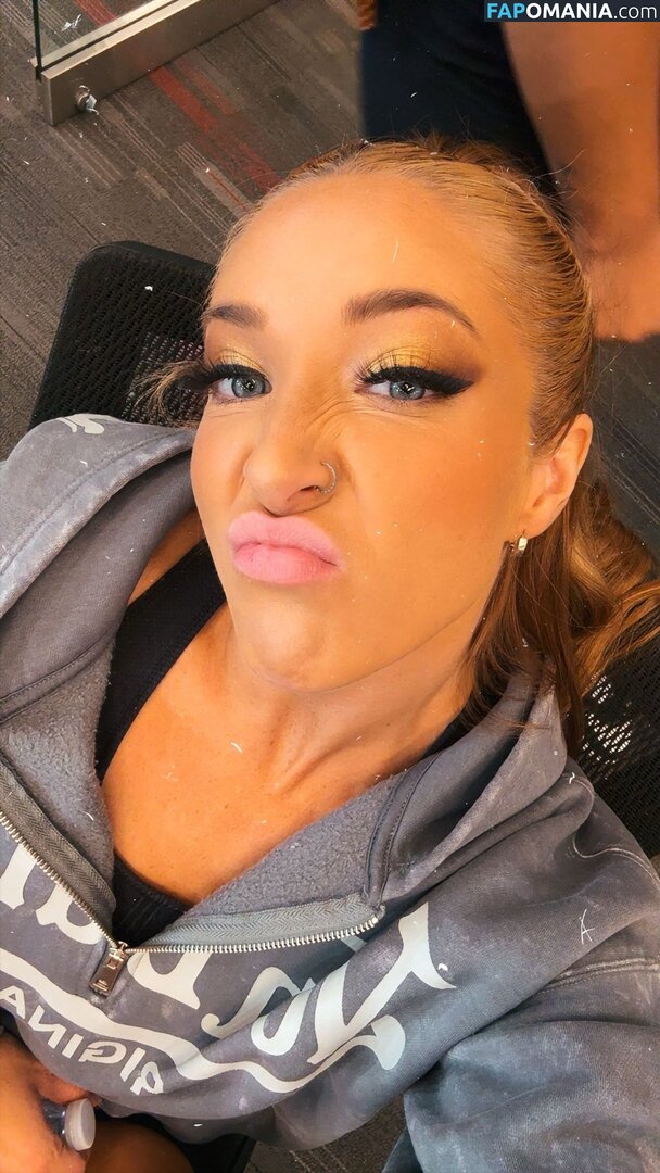 Lainey Reid / https: / lainey_wwe Meztelen OnlyFans  Kikerült fotó #7