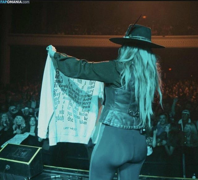 Lainey Wilson / laineywilsonmusic Meztelen OnlyFans  Kikerült fotó #1