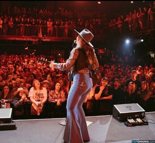 Lainey Wilson / laineywilsonmusic Meztelen OnlyFans  Kikerült fotó #5