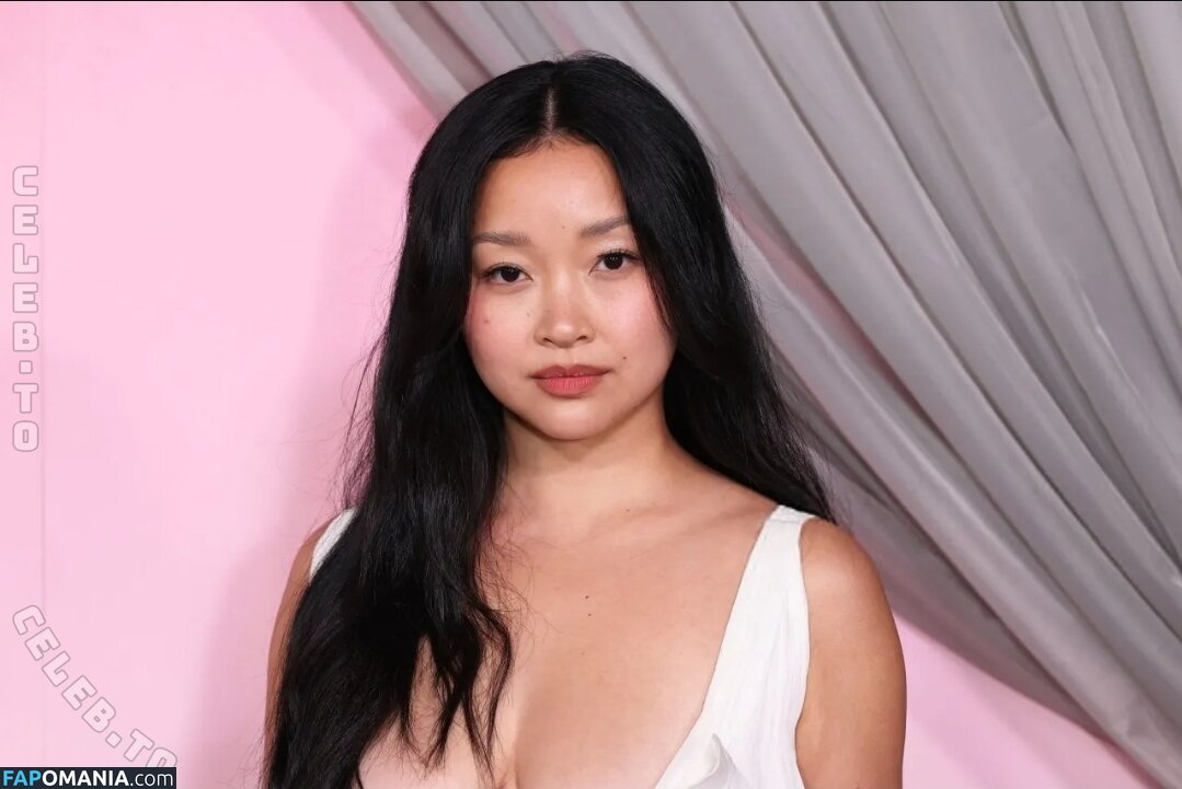 Lana Condor / https: / lanacondor Meztelen OnlyFans  Kikerült fotó #1