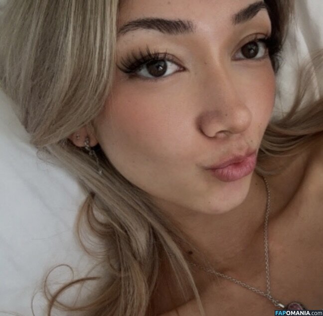 Laselyii / llessliiie / luvliii Meztelen OnlyFans  Kikerült fotó #15
