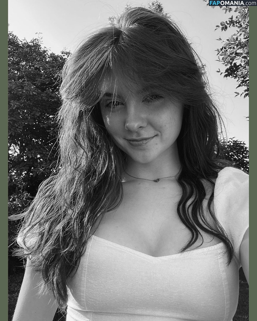 Laura Anne / _laura.anne__ / laura.anne__ / lauraartea Meztelen OnlyFans  Kikerült fotó #3