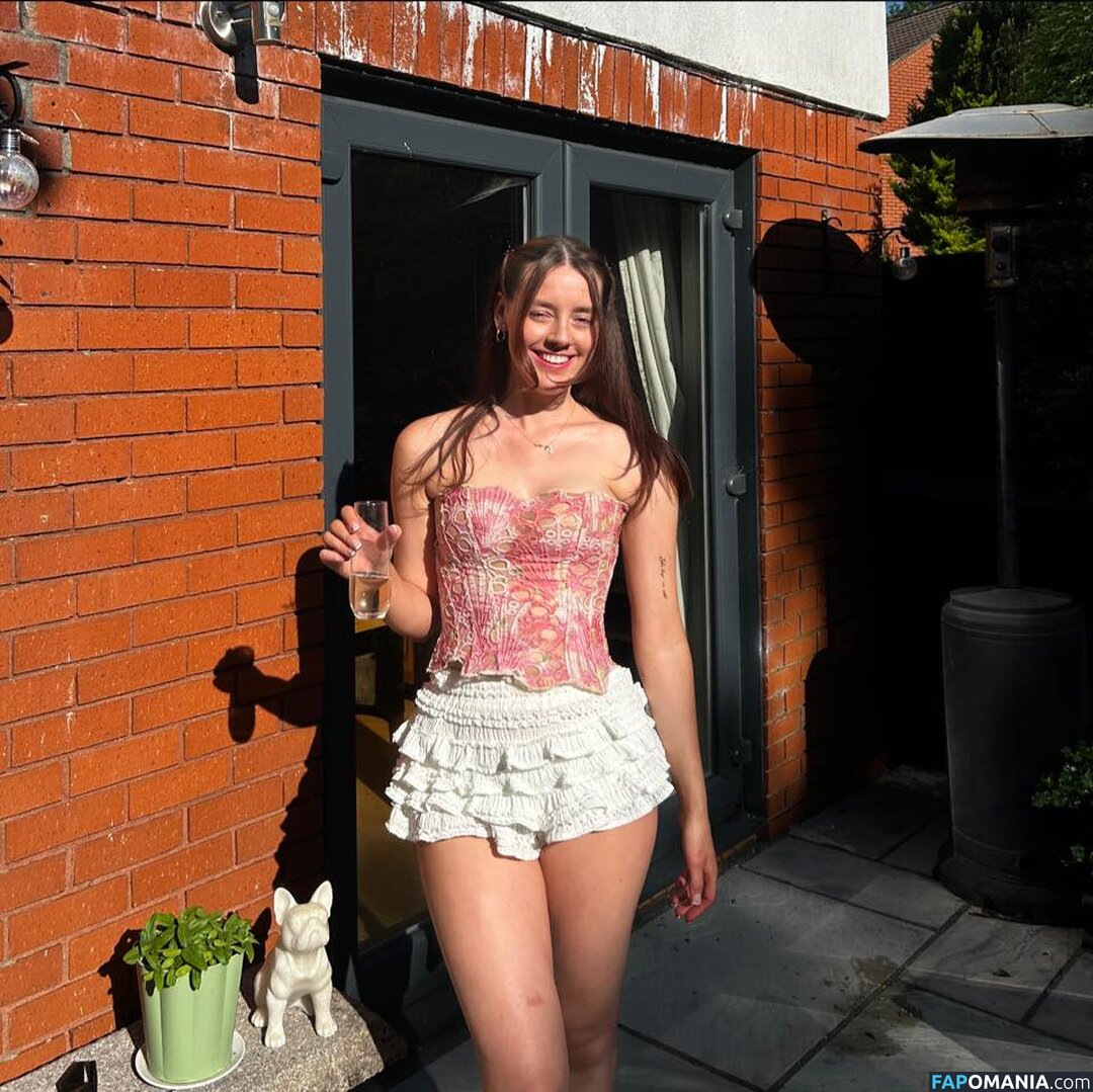 Laura Wilshaw / https: Meztelen OnlyFans  Kikerült fotó #3